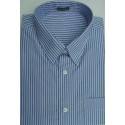 Camisa extra grande azul com listras, manga curta, passa fácil, em tecido misto de algodão com poliéster, cód 1463AZBM