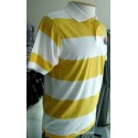 Camiseta gola polo branca com listras amarelas. Cód. 845